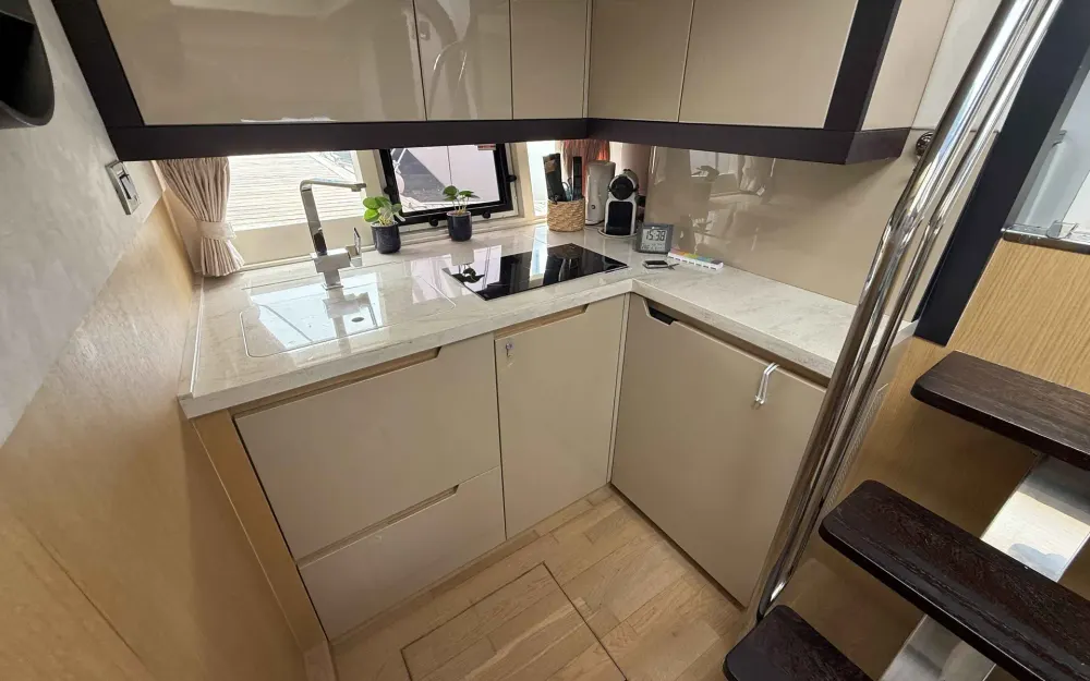slider 12 Galeon  405 HTL
