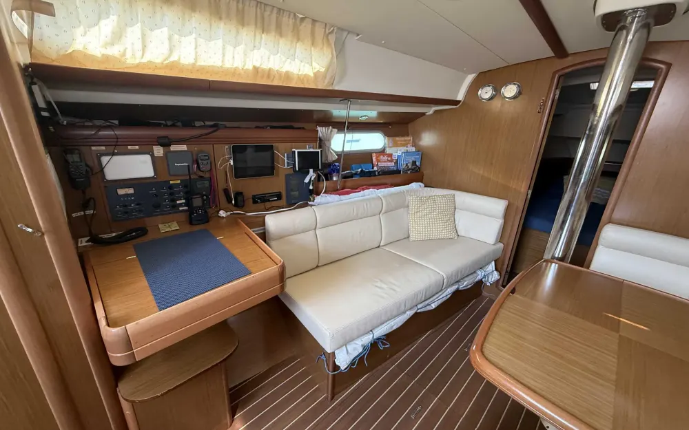 slider 18 Jeanneau Sun Odyssey 39 i