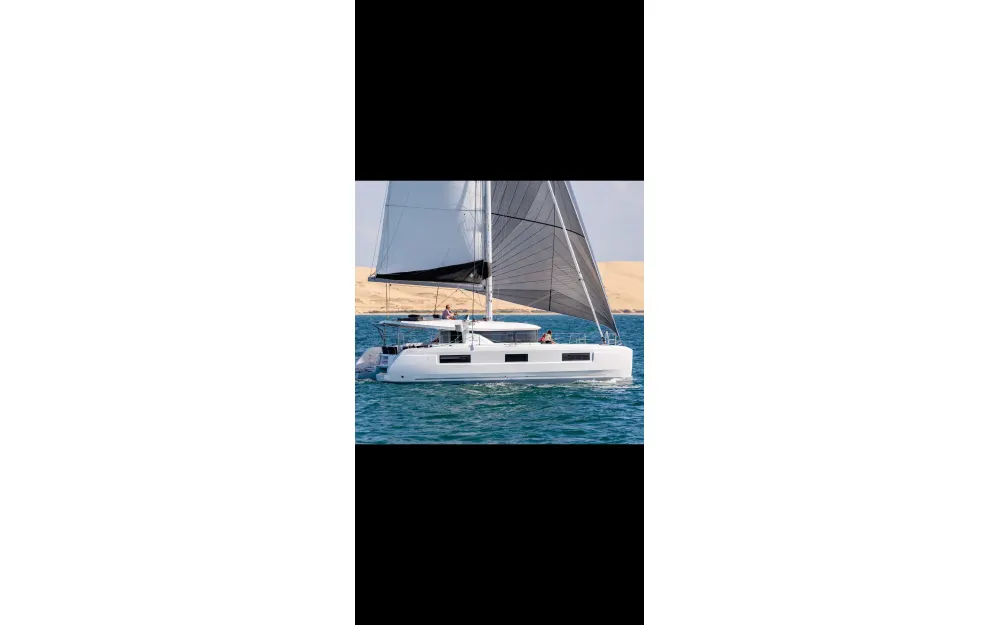 slider 1 Lagoon  46
