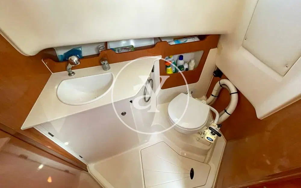 slider 1 Jeanneau Cap Camarat 925