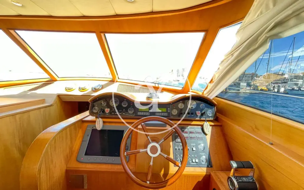 slider 13 Franchini Yachts Emozione 55 Fly