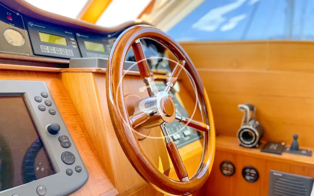 slider 15 Franchini Yachts Emozione 55 Fly