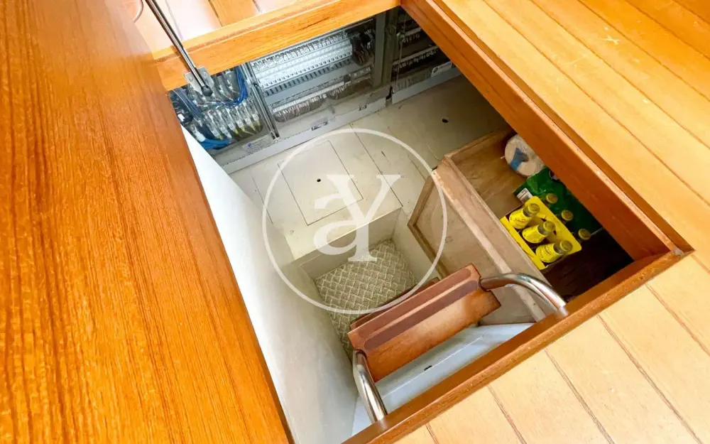 slider 6 Franchini Yachts Emozione 55 Fly