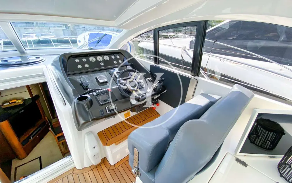 slider 33 Sunseeker Portofino 47