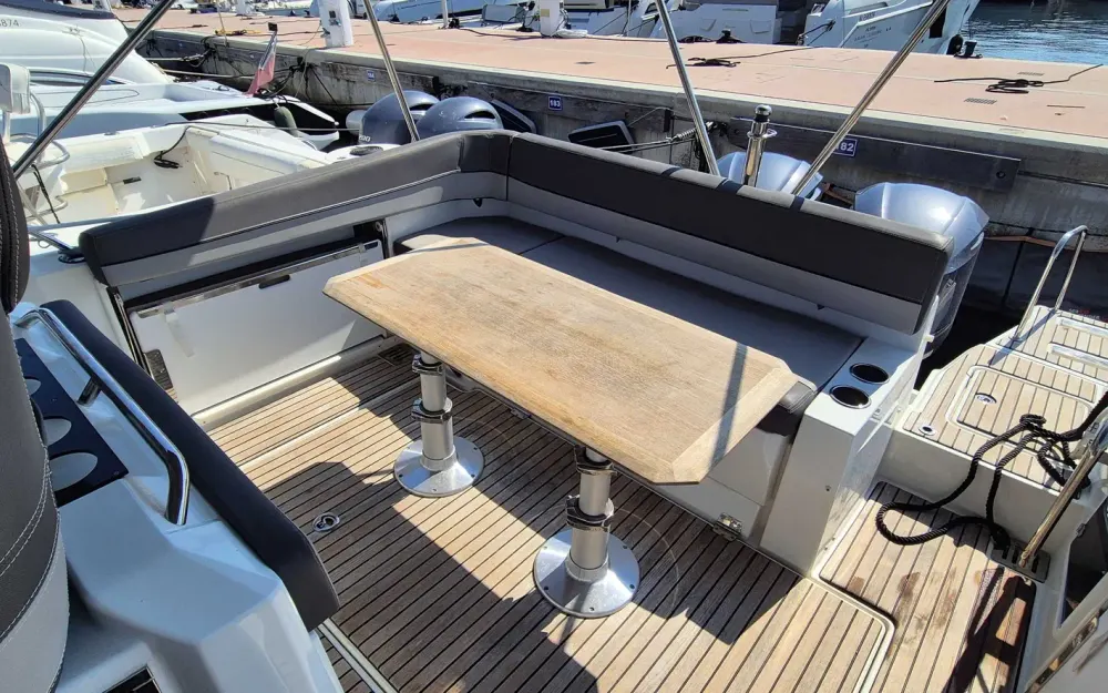 slider 3 Jeanneau Cap Camarat 9.0 WA