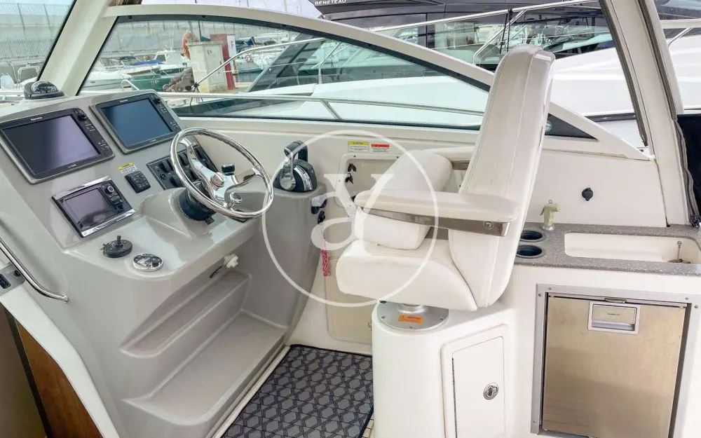 slider 4 Boston Whaler  315 Conquest