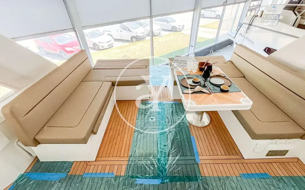 slider 16 Sealine  S430