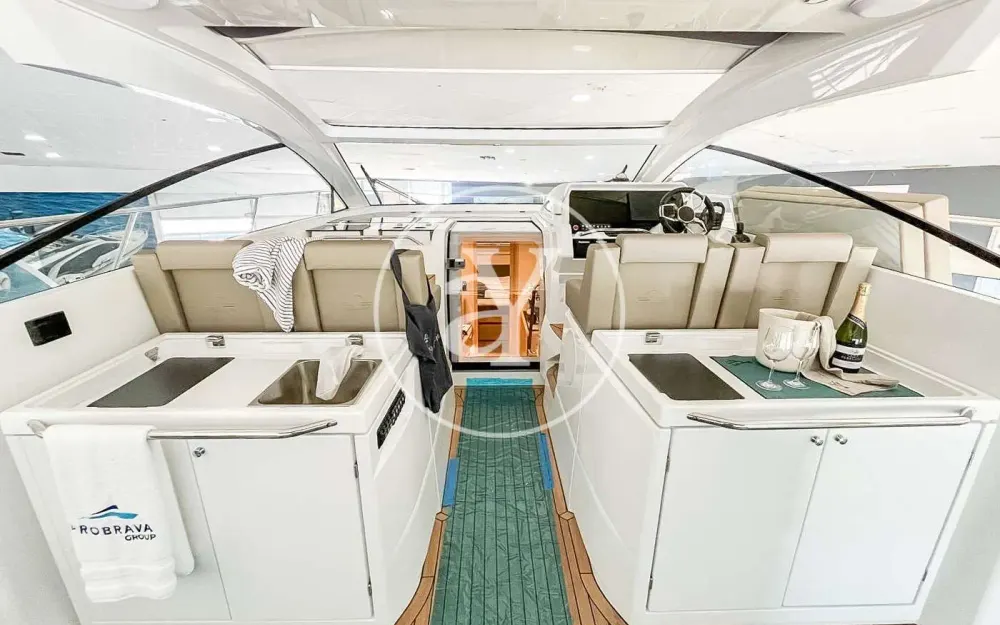 slider 26 Sealine  S430