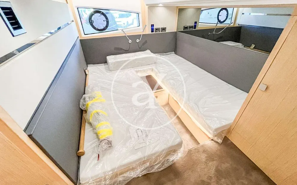 slider 37 Sealine  S430