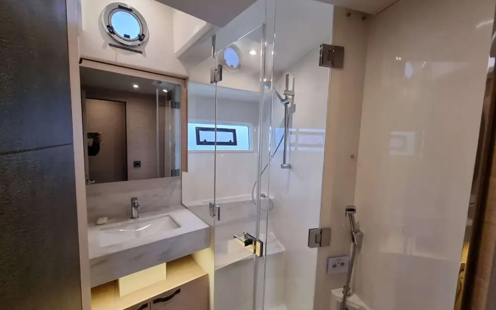 slider 32 Beneteau Grand Trawler 62
