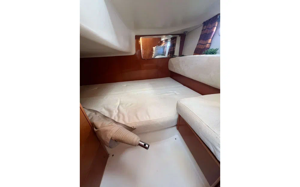 slider 14 Jeanneau Prestige 34