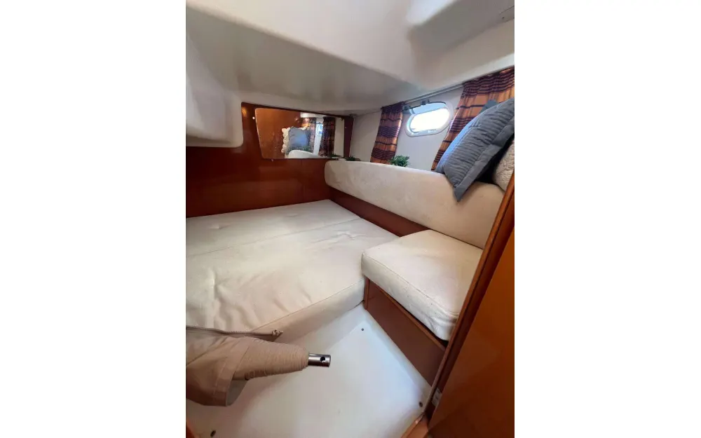 slider 16 Jeanneau Prestige 34 Open