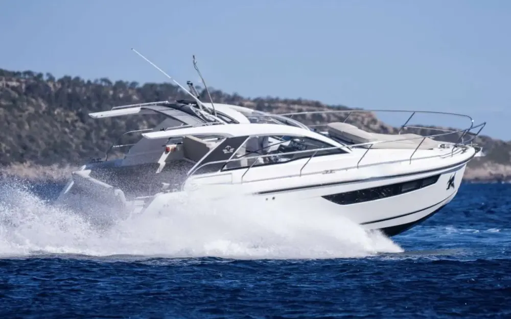 slider 0 Sealine  330 Sport