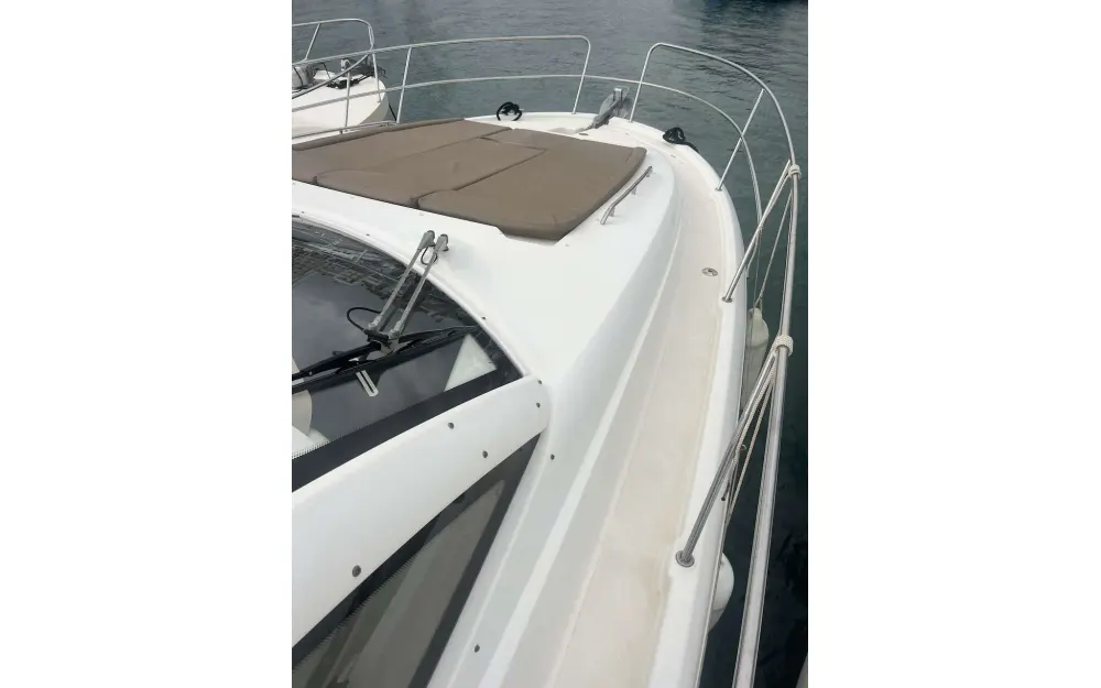 slider 17 Jeanneau Prestige 390 S