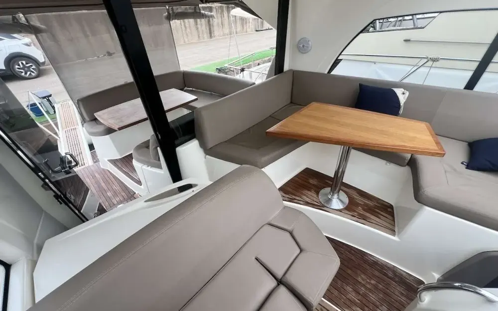 slider 2 Jeanneau Prestige 390 S