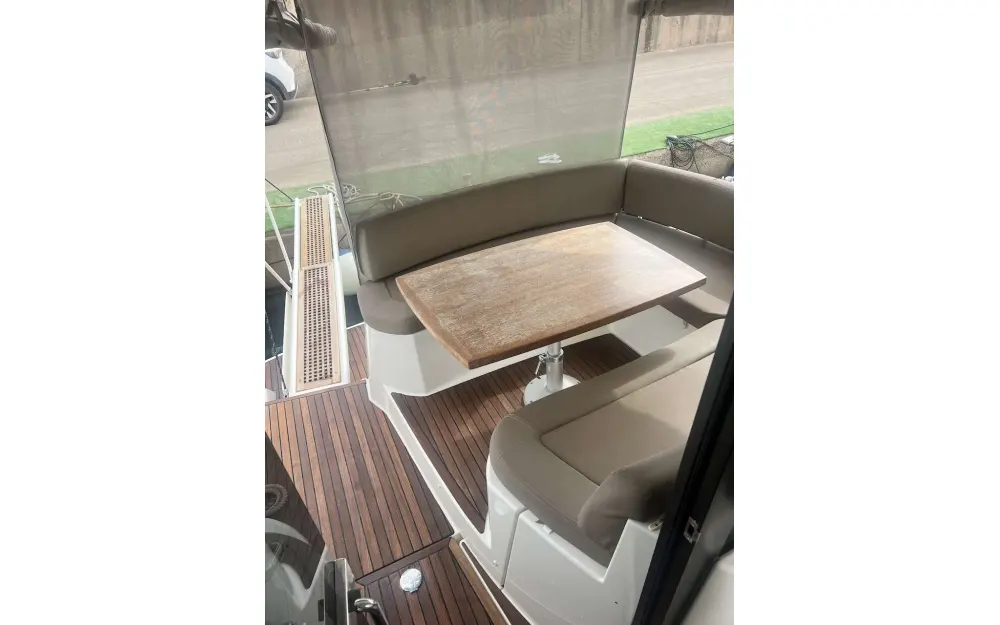 slider 30 Jeanneau Prestige 390 S
