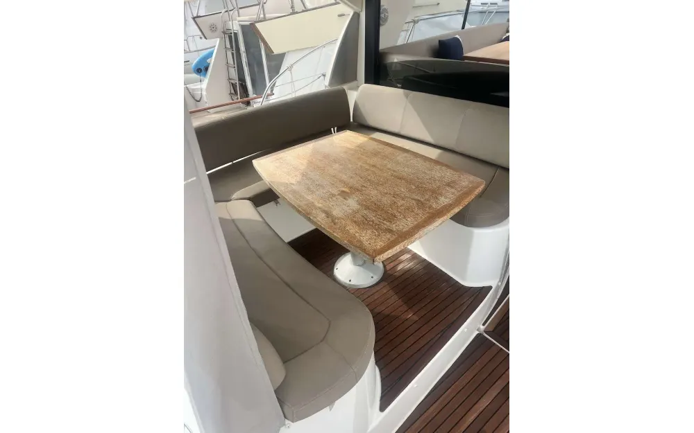 slider 4 Jeanneau Prestige 390 S