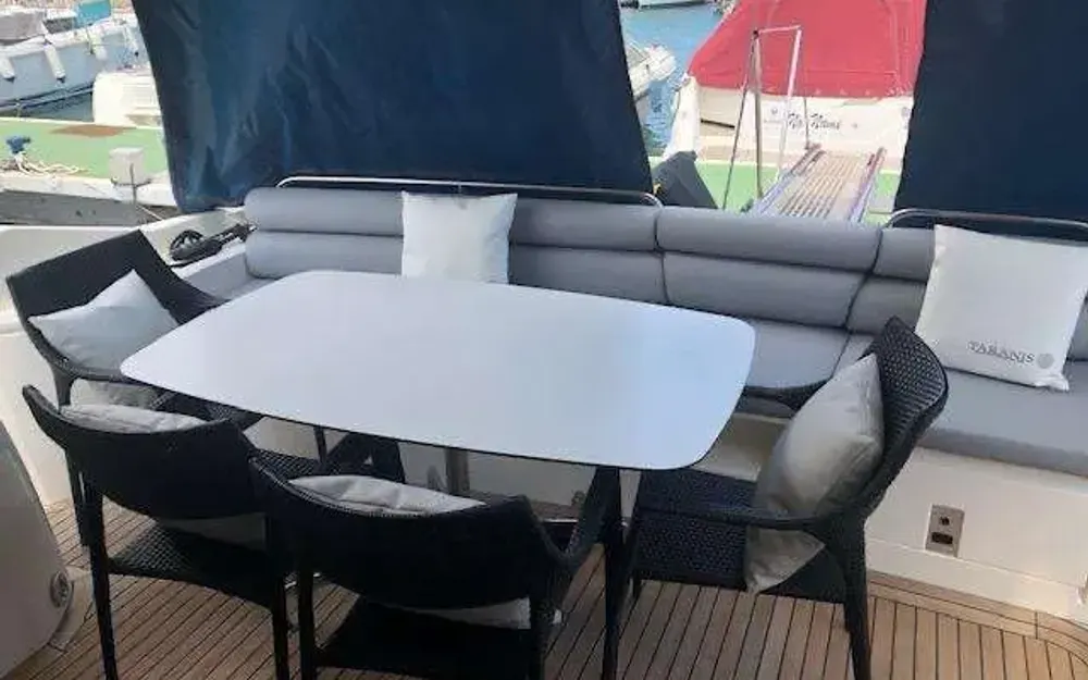slider 27 Sunseeker Manhattan 50
