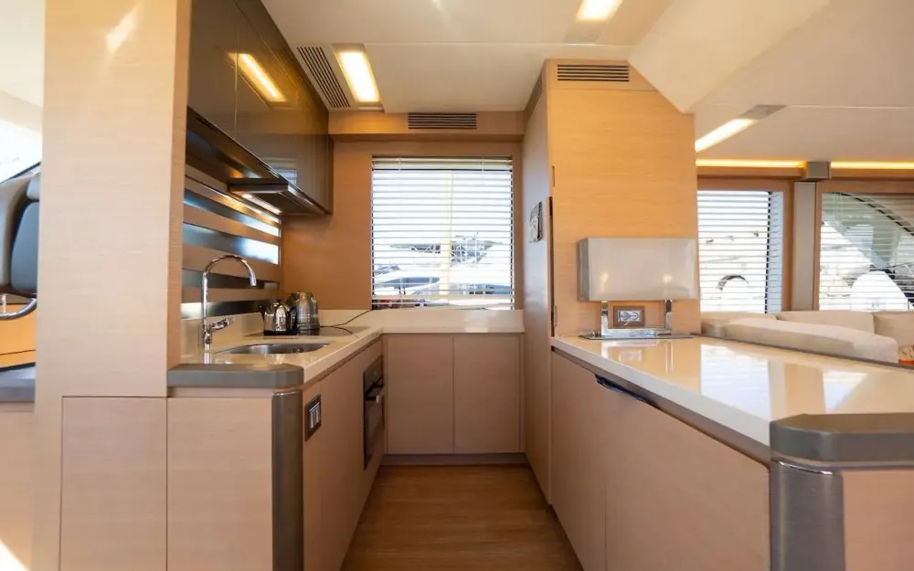 slider 9 Monte Carlo MCY 70
