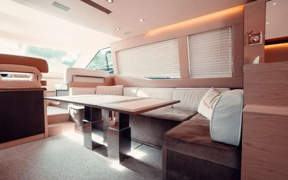 slider 13 Beneteau Monte Carlo 6