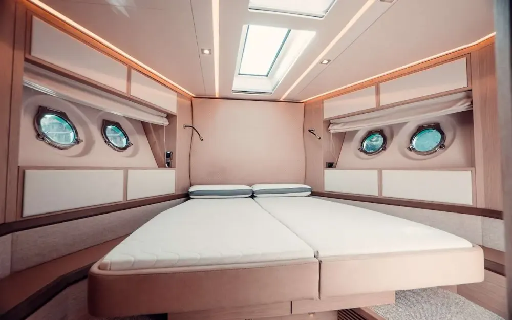 slider 22 Beneteau Monte Carlo 6