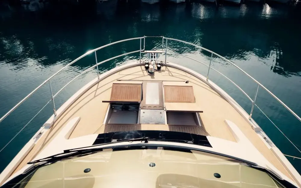 slider 28 Beneteau Monte Carlo 6