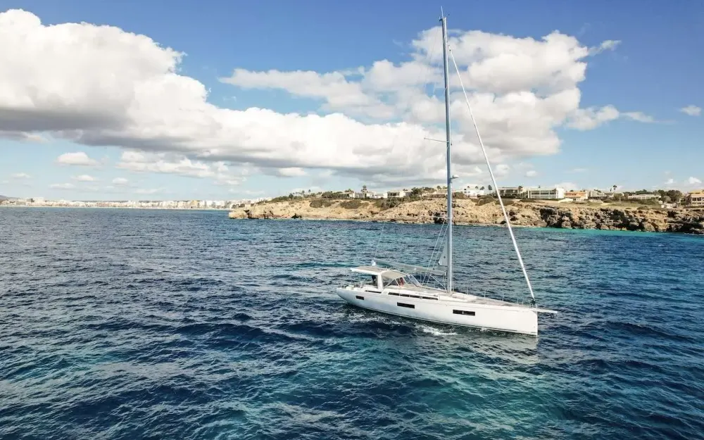 slider 15 Beneteau Oceanis 60