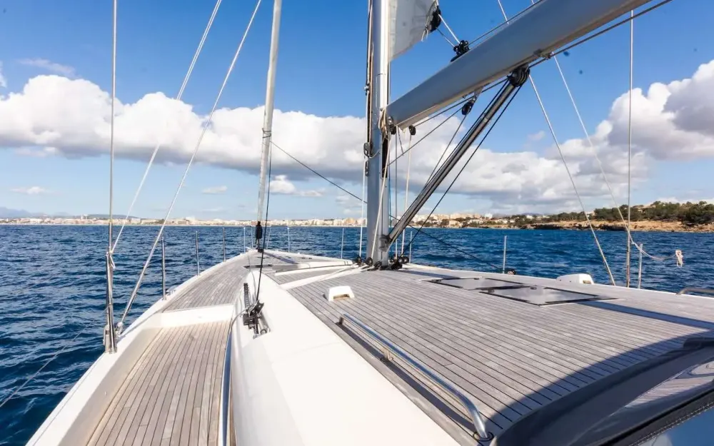 slider 18 Beneteau Oceanis 60