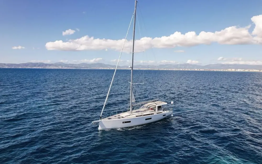 slider 1 Beneteau Oceanis 60