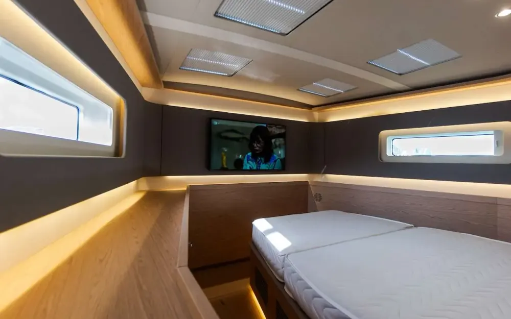 slider 25 Beneteau Oceanis 60