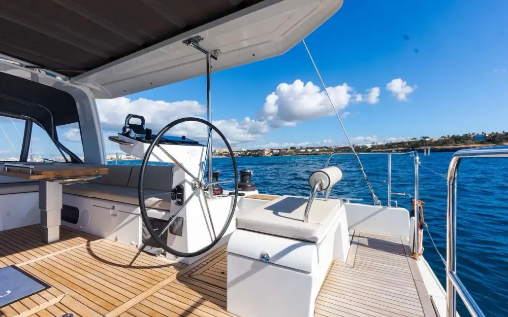 slider 4 Beneteau Oceanis 60