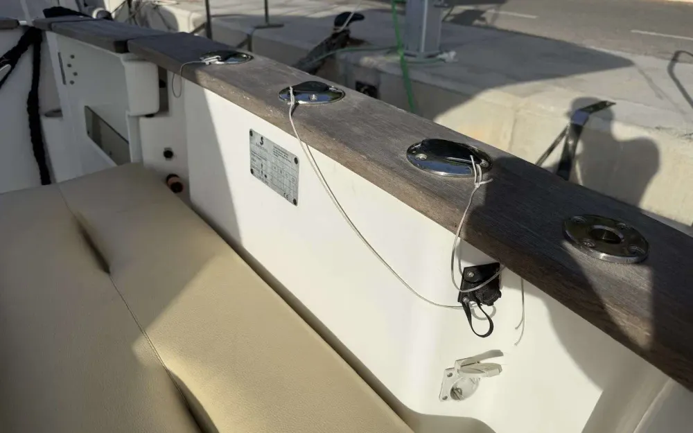 slider 16 Beneteau Antares 10.80