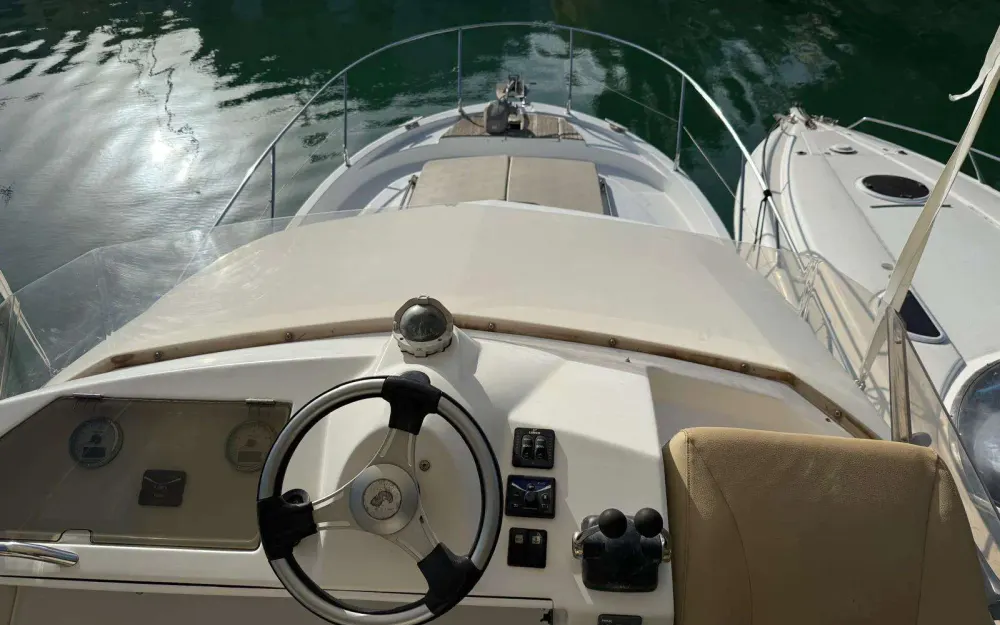 slider 24 Beneteau Antares 10.80