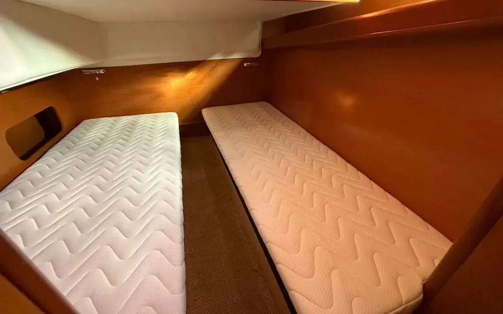 slider 26 Beneteau Antares 10.80
