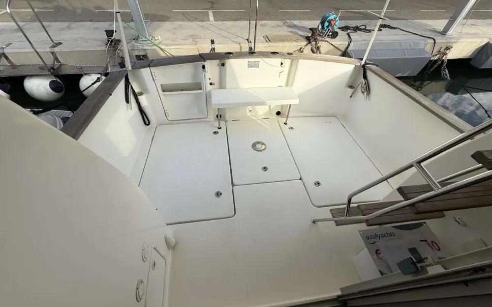 slider 39 Beneteau Antares 10.80
