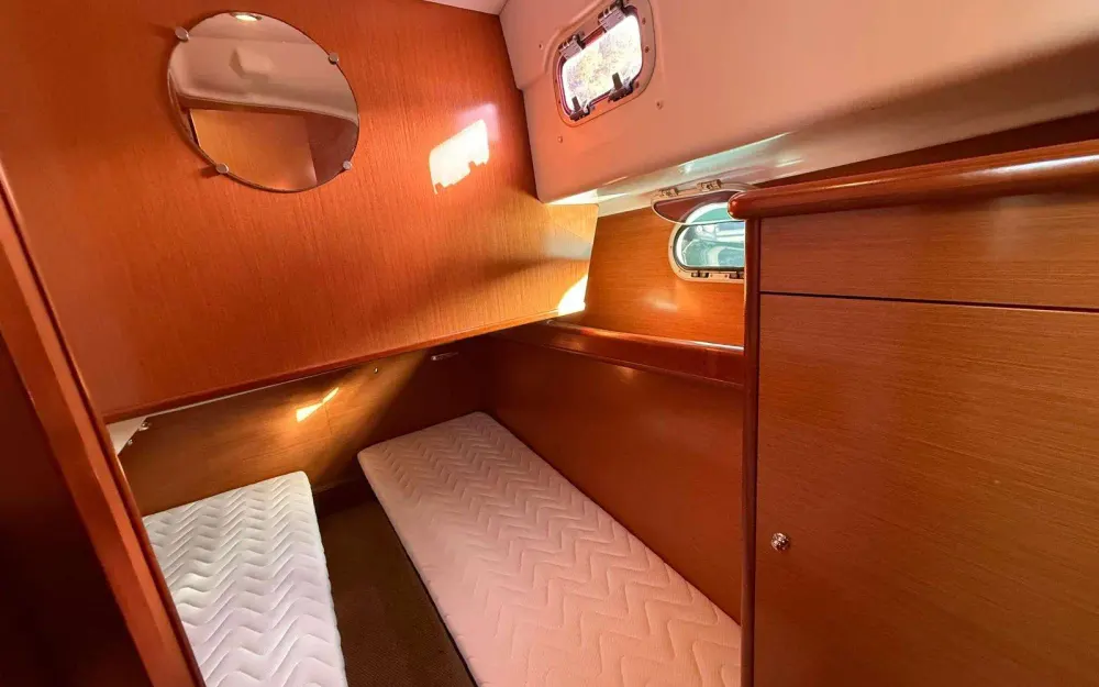 slider 5 Beneteau Antares 10.80