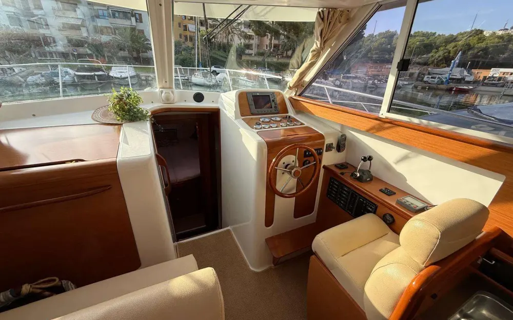 slider 7 Beneteau Antares 10.80