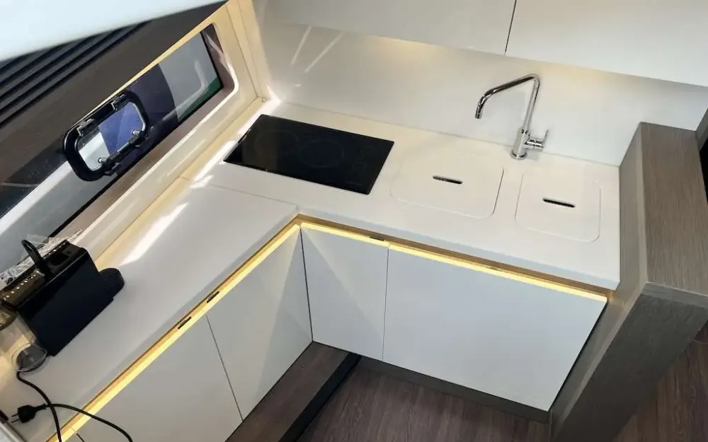 slider 16 Beneteau Gran Turismo 45