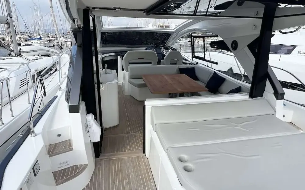 slider 20 Beneteau Gran Turismo 45