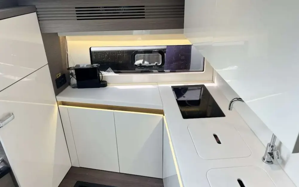slider 24 Beneteau Gran Turismo 45