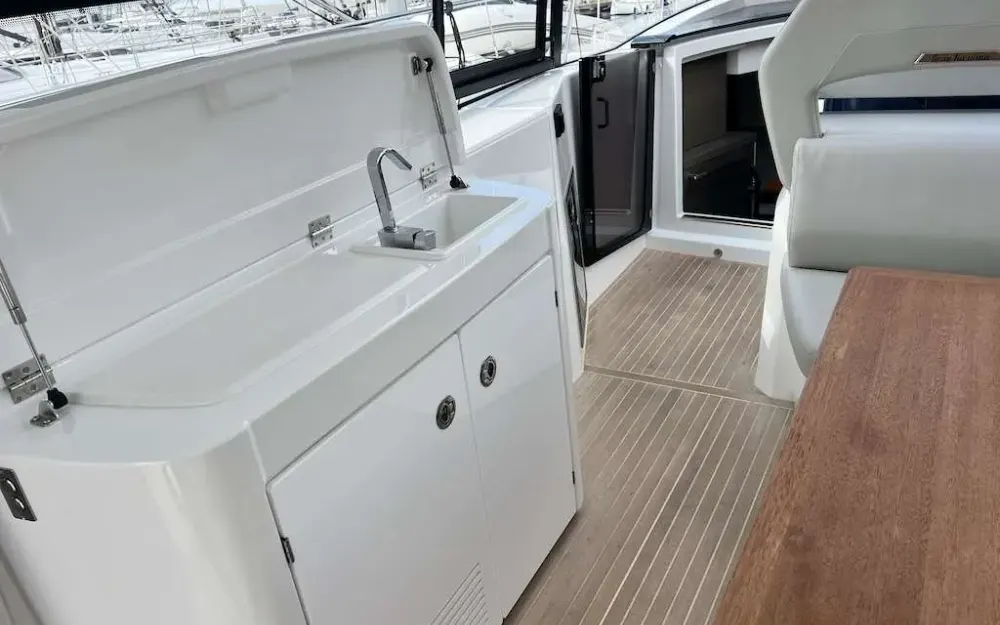 slider 25 Beneteau Gran Turismo 45