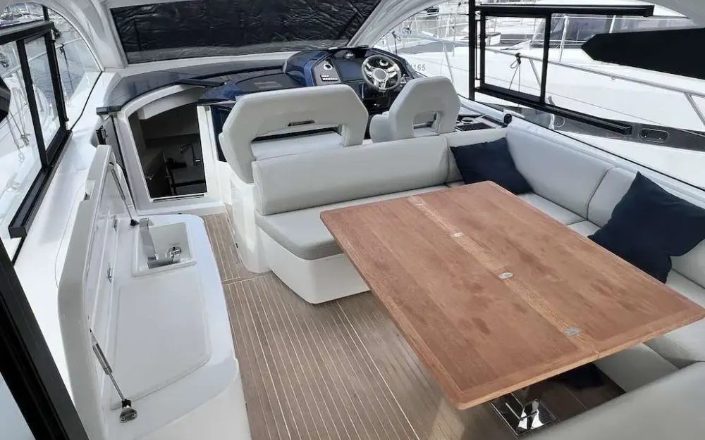 slider 30 Beneteau Gran Turismo 45