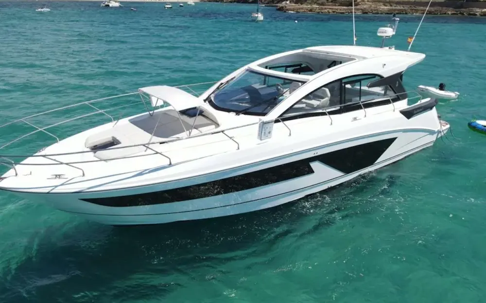 slider 31 Beneteau Gran Turismo 45