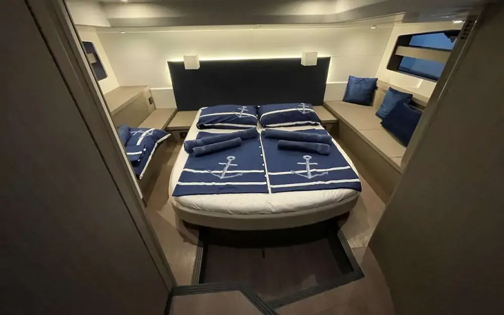 slider 6 Beneteau Gran Turismo 45