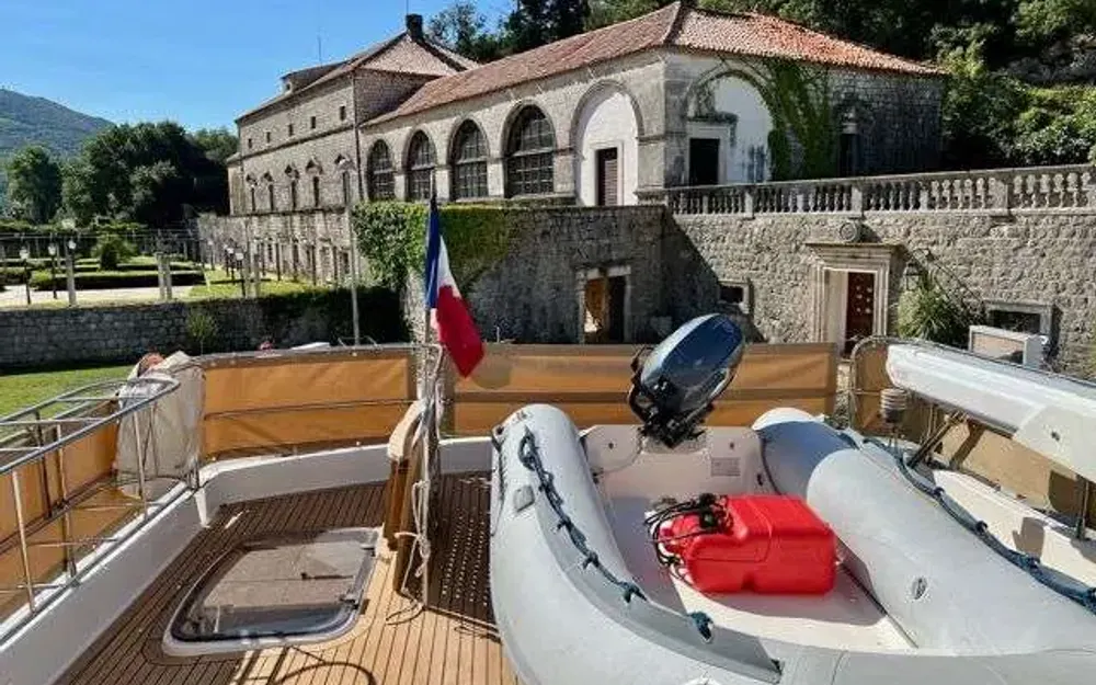 slider 27 Beneteau Swift Trawler 52
