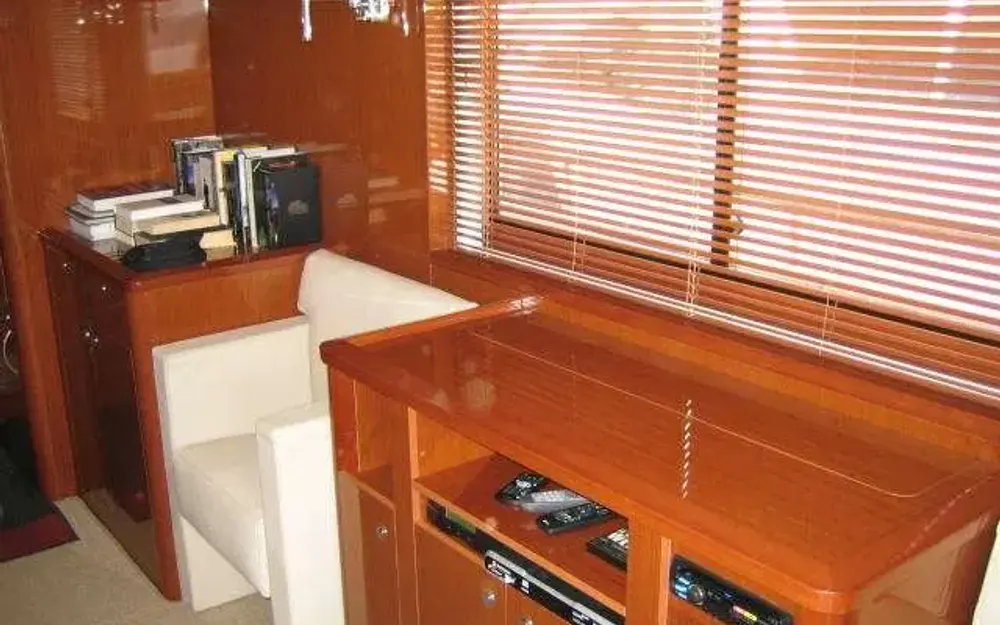 slider 5 Beneteau Swift Trawler 52
