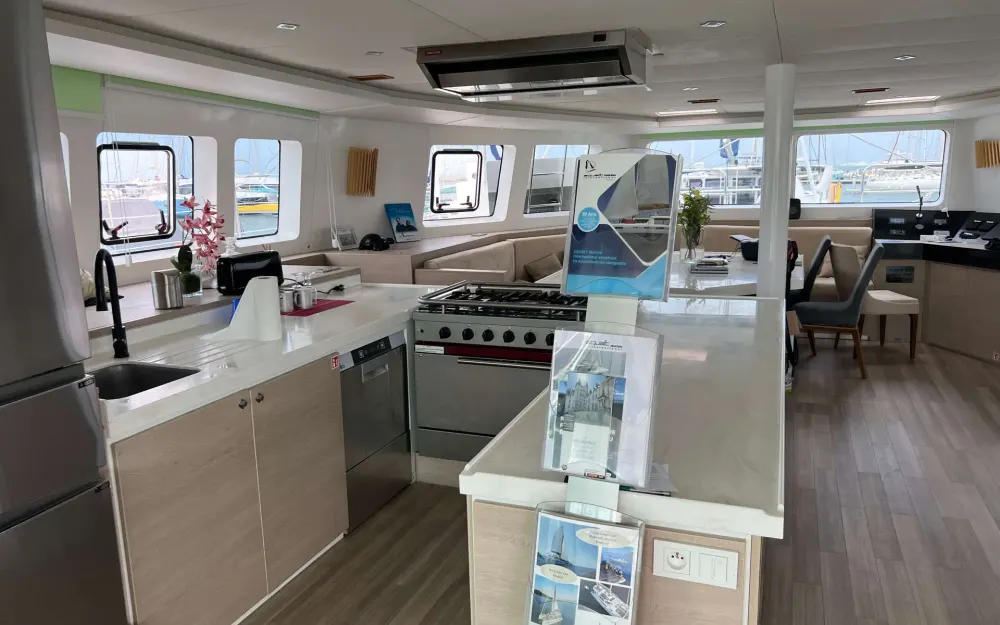 slider 14 Squalt Marine International CK70