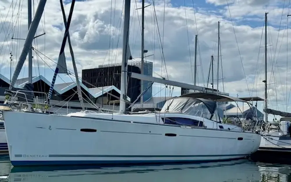 slider 0 Beneteau Oceanis 43
