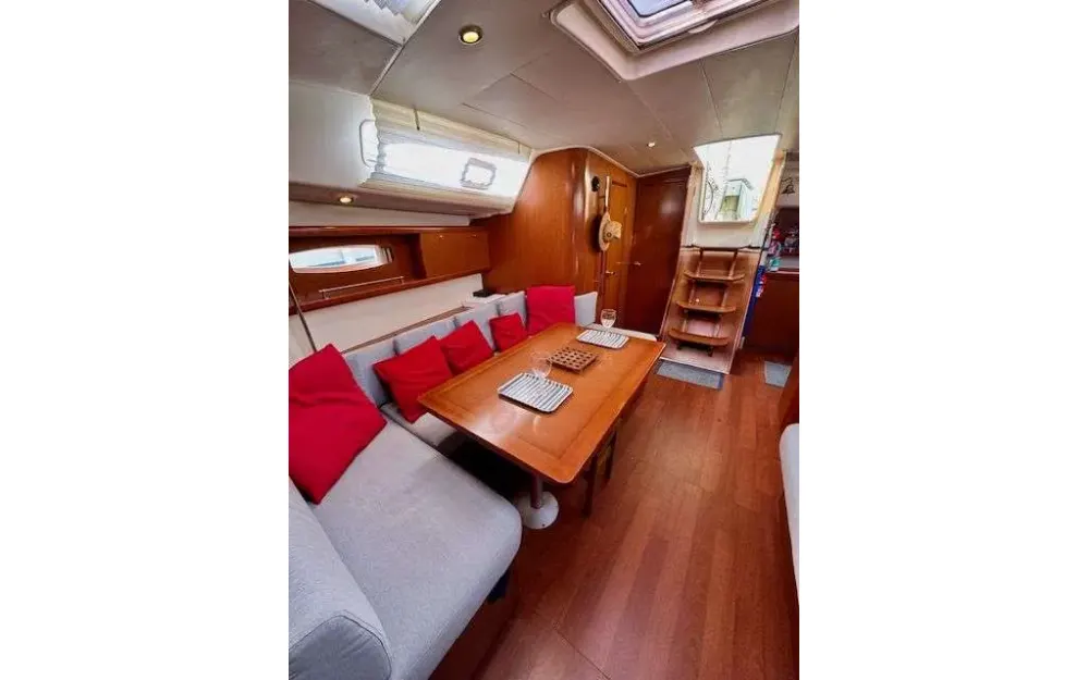 slider 11 Beneteau Oceanis 43