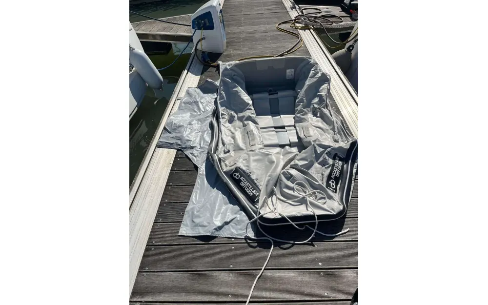 slider 15 Beneteau Oceanis 43
